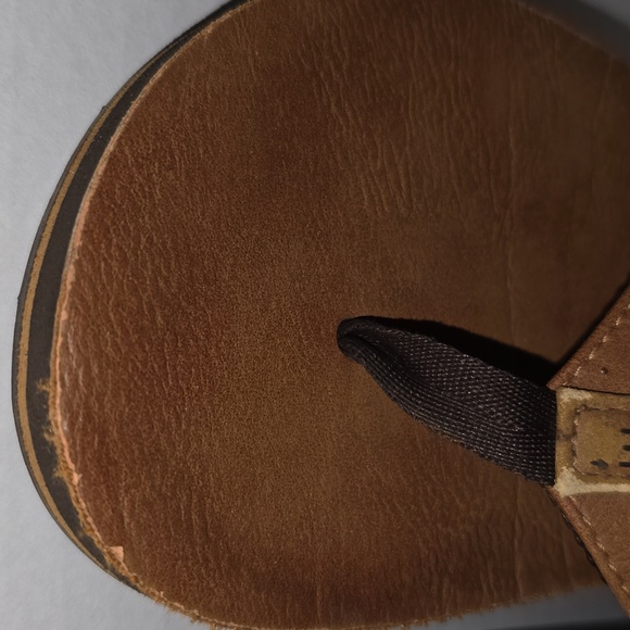 Reef boys leather flip flops Size 4/5 - Picture 14 of 14